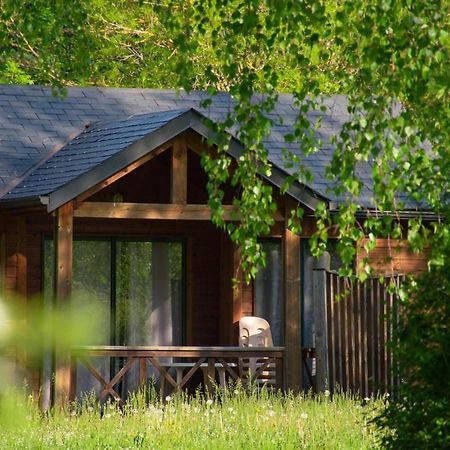 Les Chalets De Booz Saint-Germain-du-Teil Ngoại thất bức ảnh