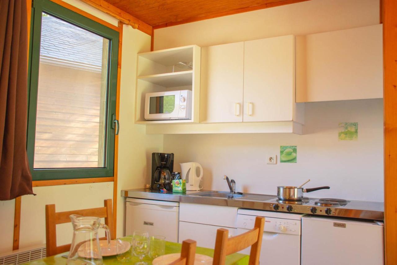 Les Chalets De Booz Saint-Germain-du-Teil Ngoại thất bức ảnh