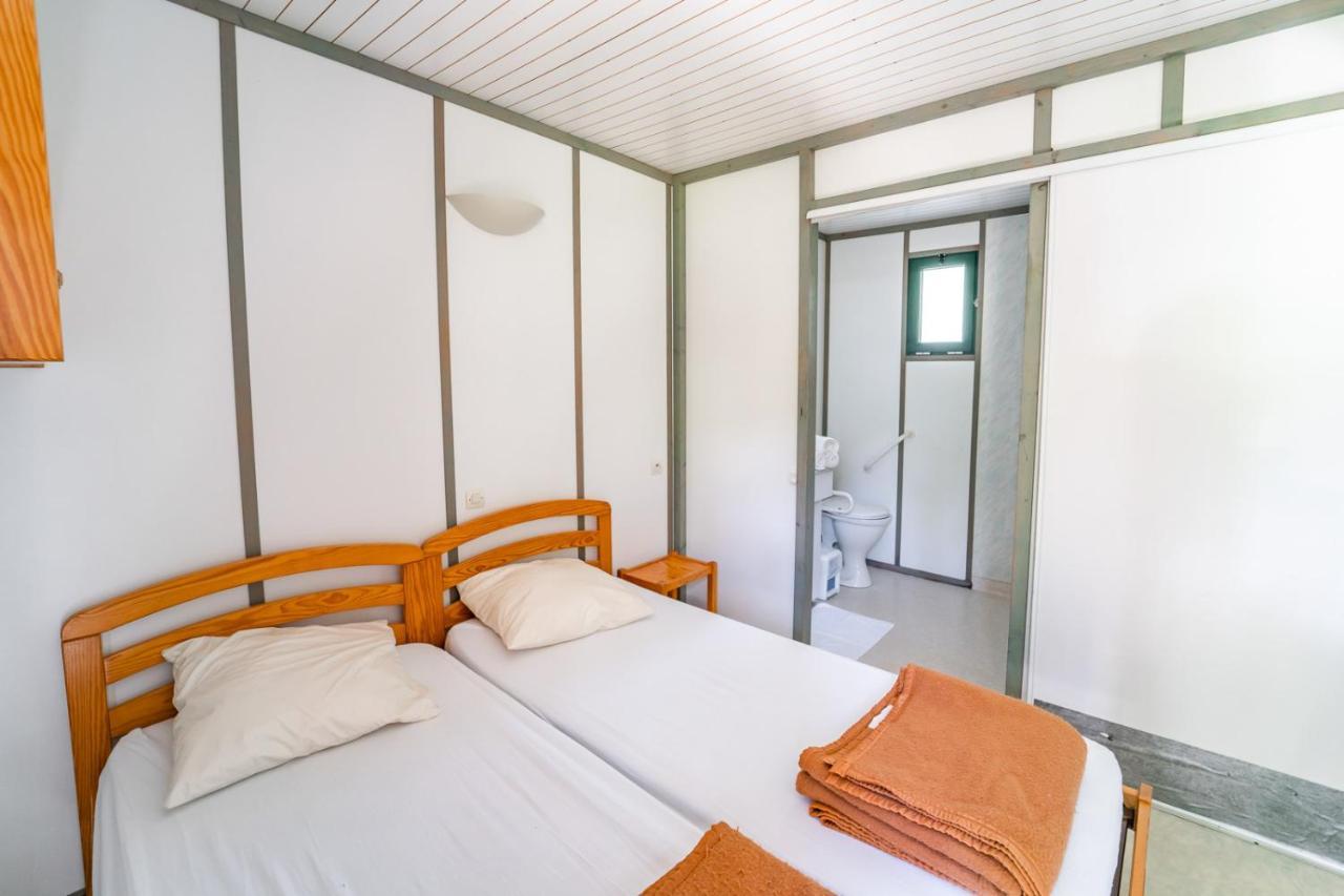 Les Chalets De Booz Saint-Germain-du-Teil Ngoại thất bức ảnh