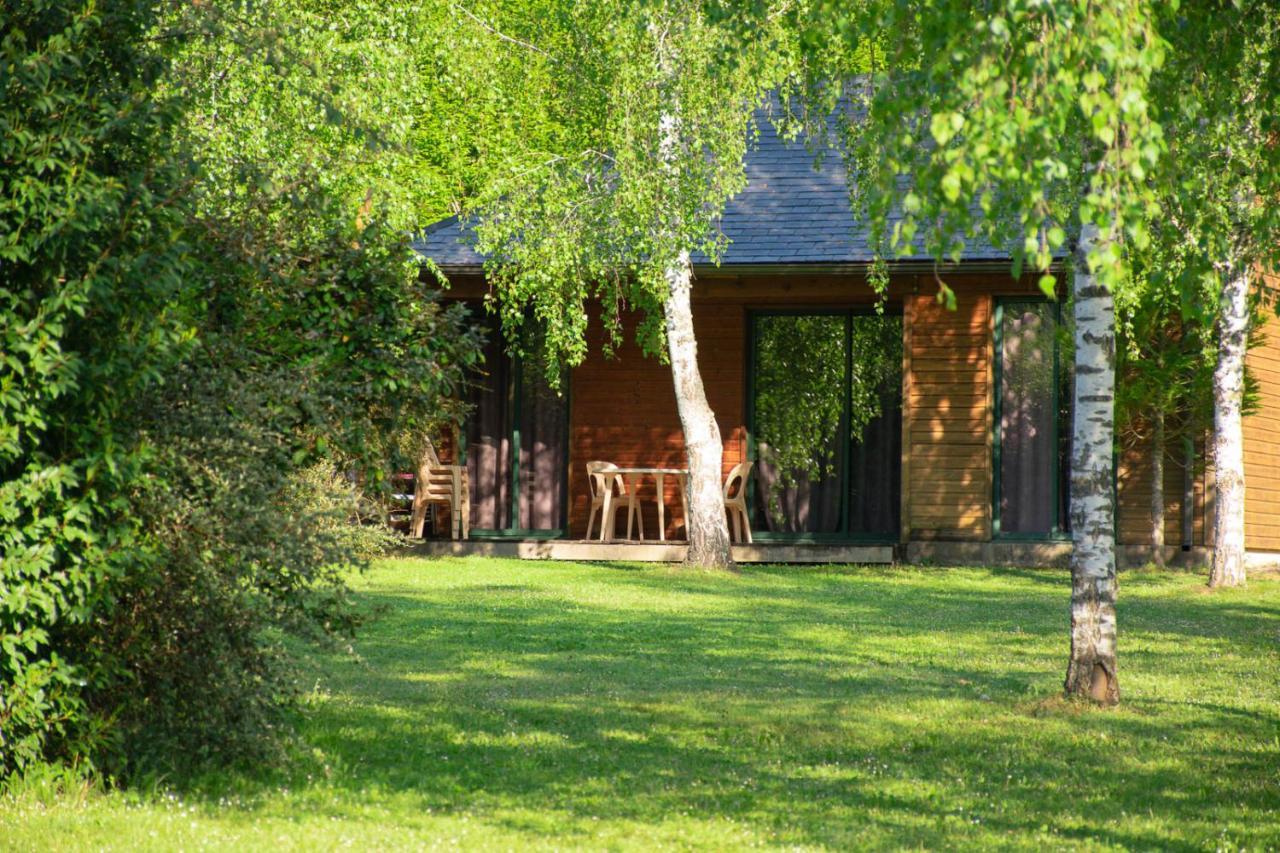 Les Chalets De Booz Saint-Germain-du-Teil Ngoại thất bức ảnh